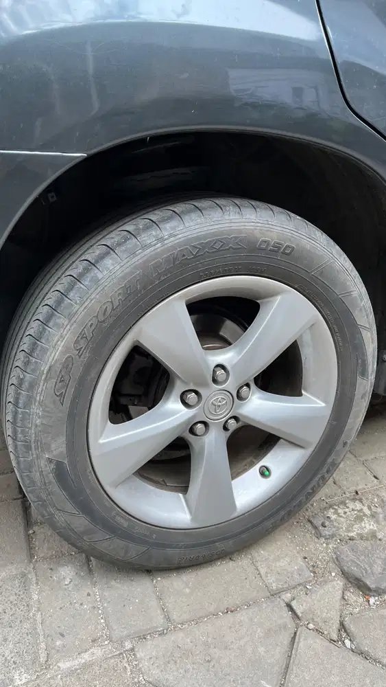 Dunlop SP Sport Maxx 235/60 R18