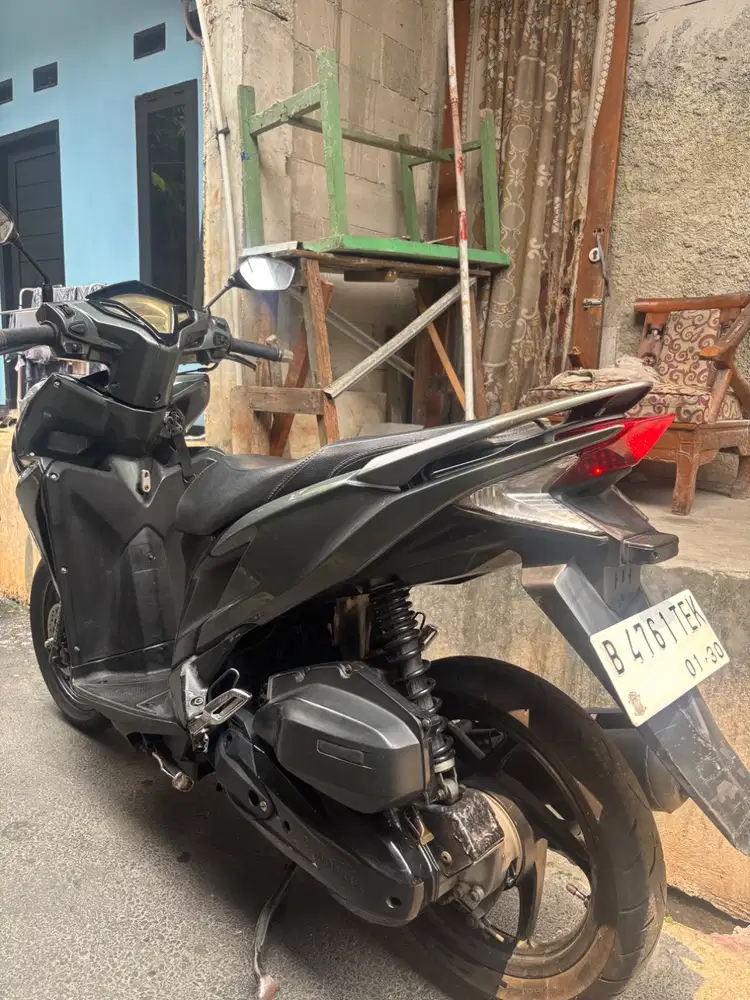 Jual Honda Vario 125 kzr 2014 Pajak Hidup Plat Panjang