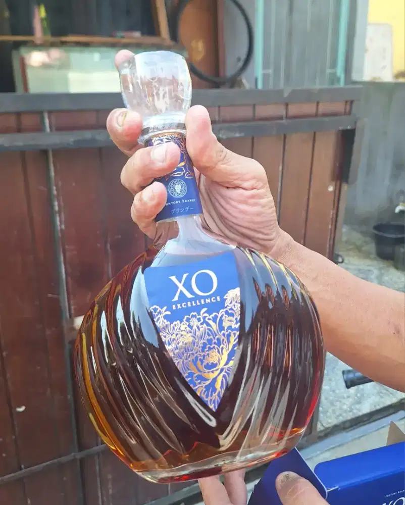 Blue XO excellence