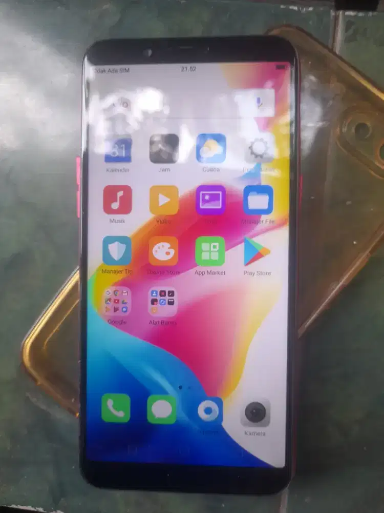 Oppo A83, normal terawat, murmer.