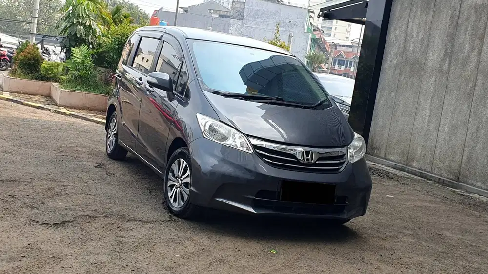 [ CAPTAIN SEAT ] Honda Freed 1.5 SD Facelift AT 2013 2014