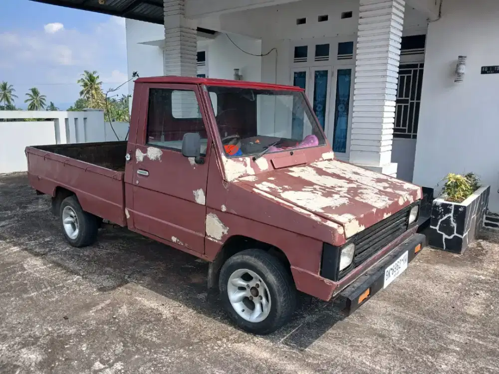 Kijang pickup comando