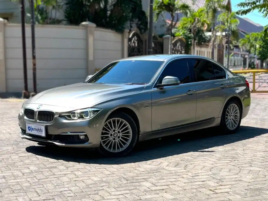 BMW 320i 2.0 Bensin-AT 2018 Silver BWAB
