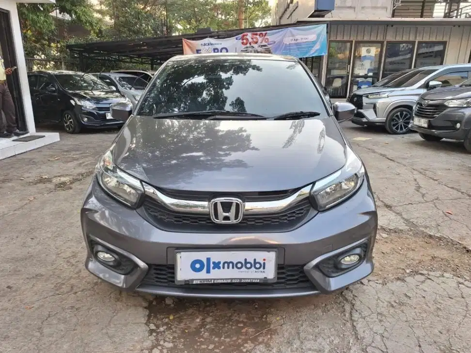 LOW DP Honda Brio Satya 1.2 E Bensin-AT 2023 SAY