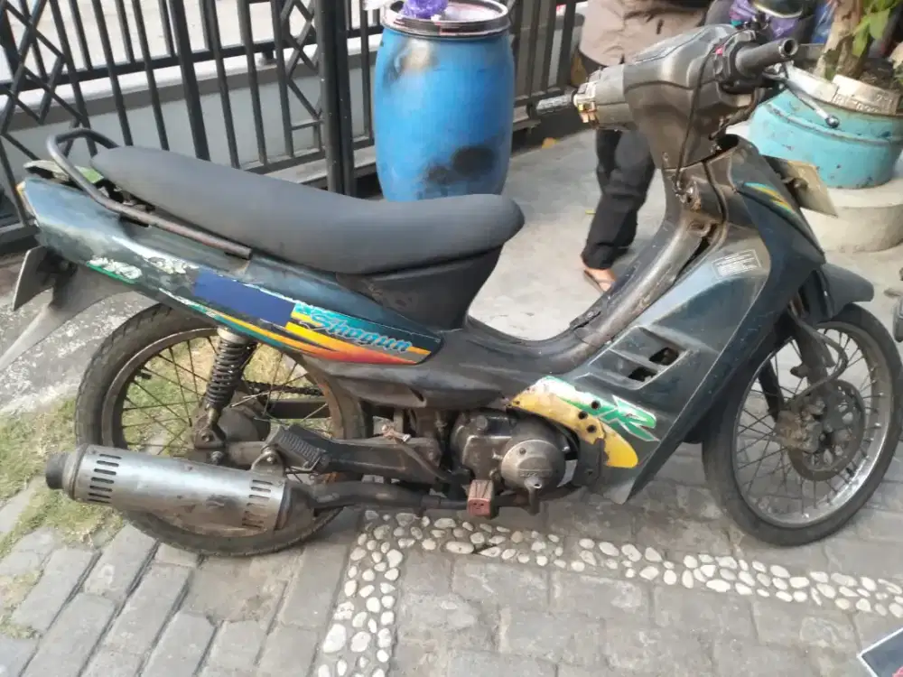 Shogun THN 1998 plat AB sleman
