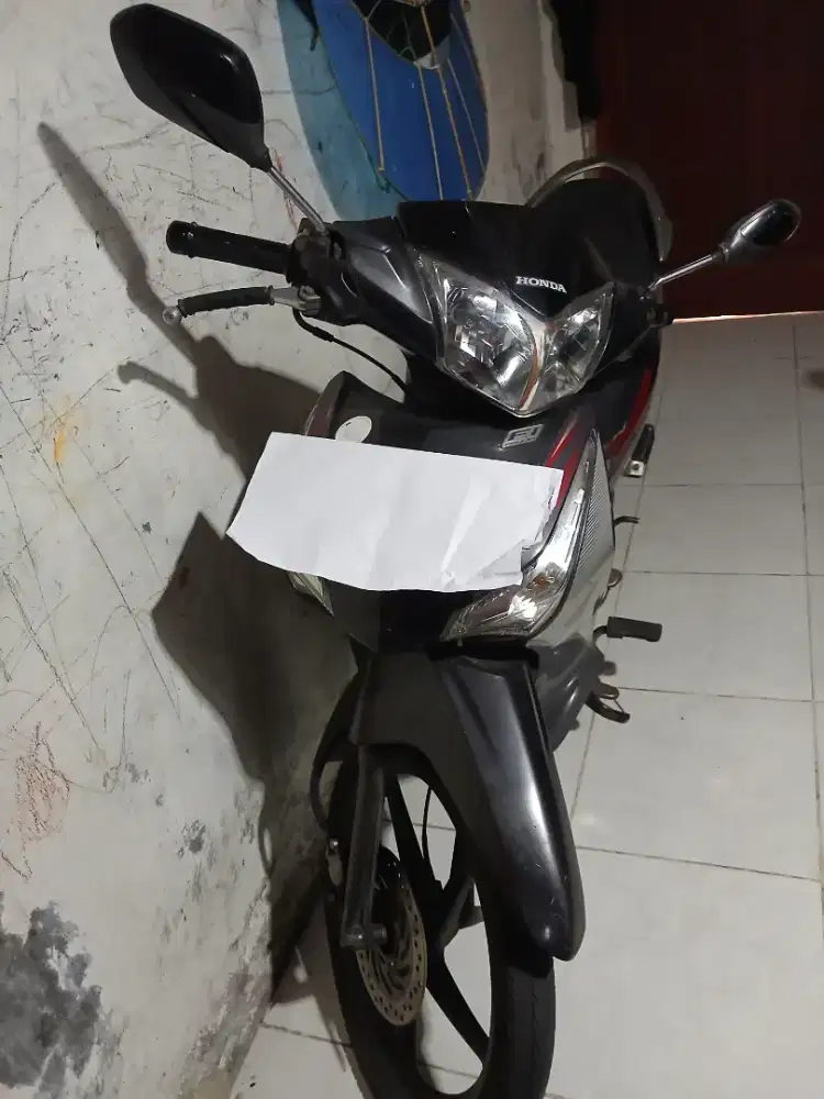 Supra X Helm-in tahun 2014 injeksi
