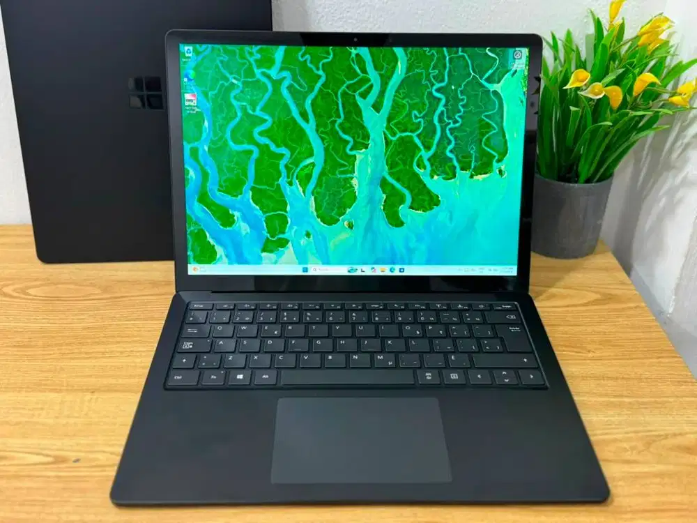 Micrososft Surface Laptop 4 Core i5 Gen11 Ram 16GB 14inch N-WJ