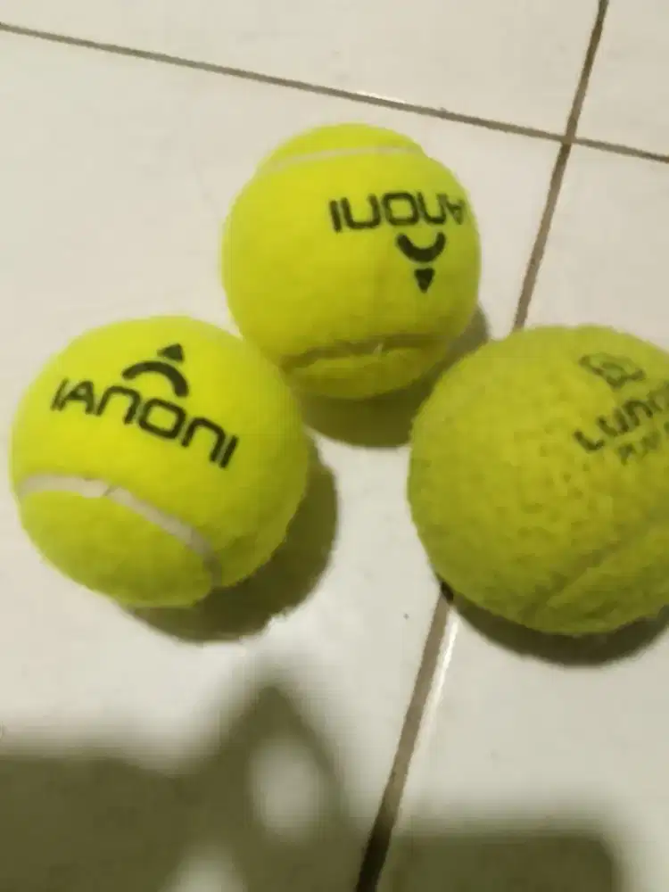 Bola padel bekas