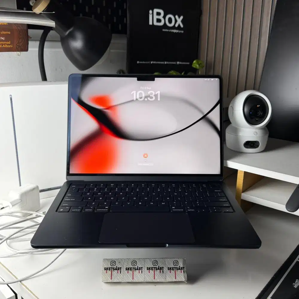 MacBook Air M2 16/256gb Midnight iBox Battery Health 98%