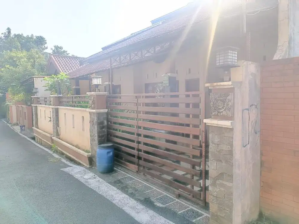 Rumah Strategis & Fungsional Banyumanik