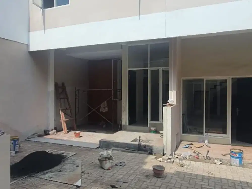 Dijual Rumah Baru Kutisari Selatan dekat Raya Siwalankerto REV.A1078