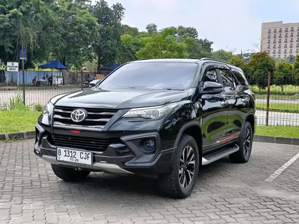 Fortuner VRZ TRD 2,4. 2019 Hitam