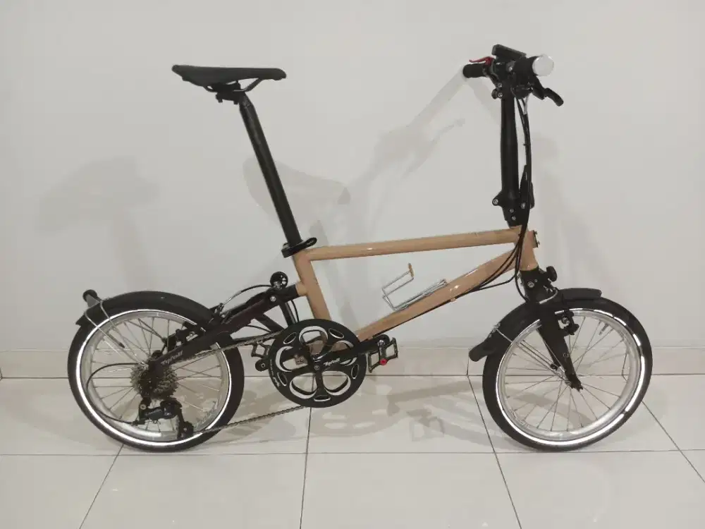 Tyrell Ive full original kecuali pedal dan saddle (95% mulus)
