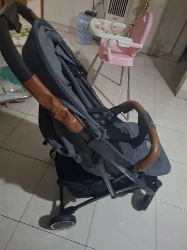Kereta dorong Cabin Stroller Violi Travelite