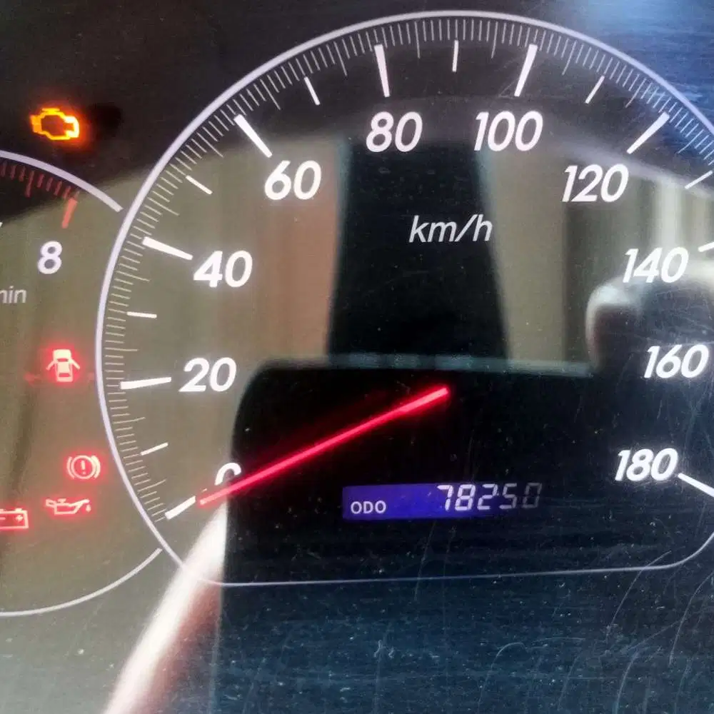 Toyota Alphard 2005 Bensin