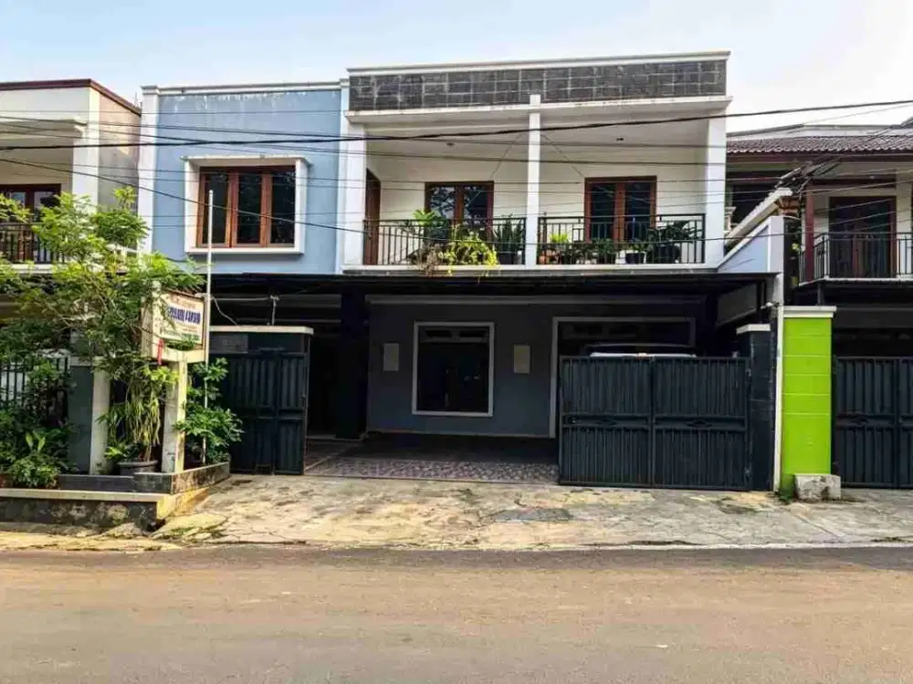 RUMAH PINGGIR JALAN LUAS 170 DEPAN SAMSAT DEPOK COCOK USAHA