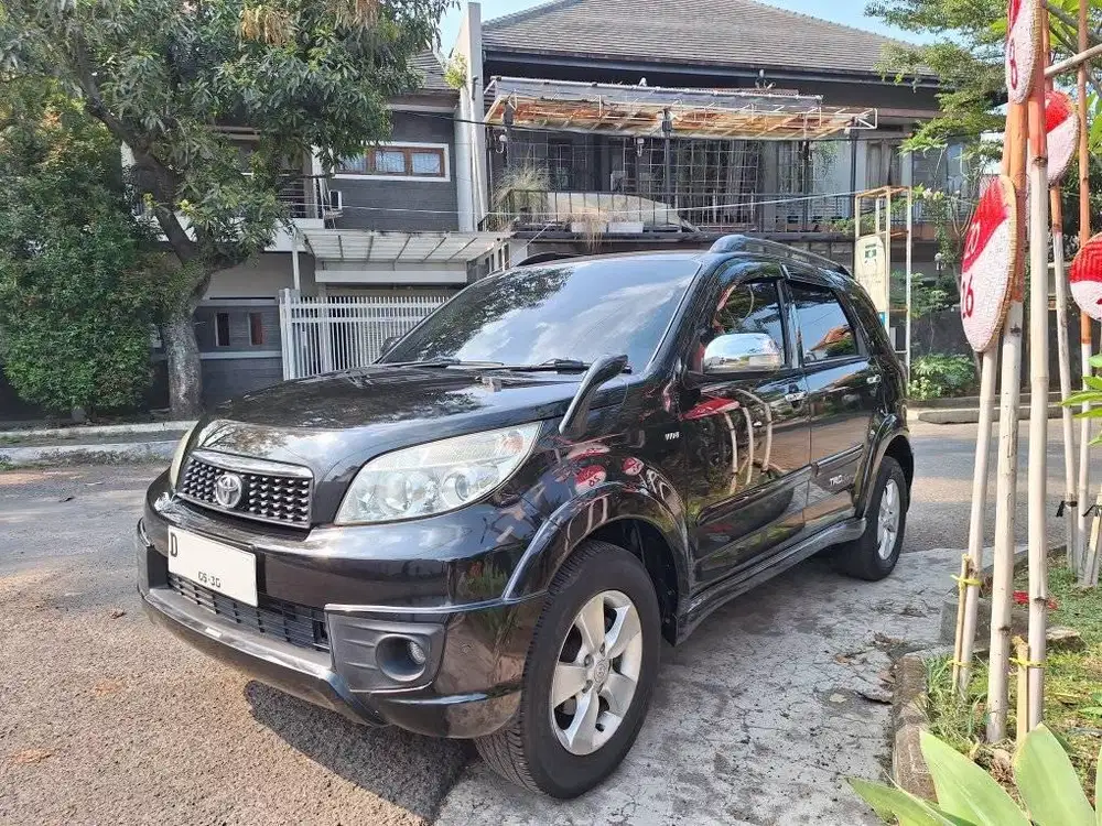 Toyota Rush 1.5 S TRD 2015 At Black