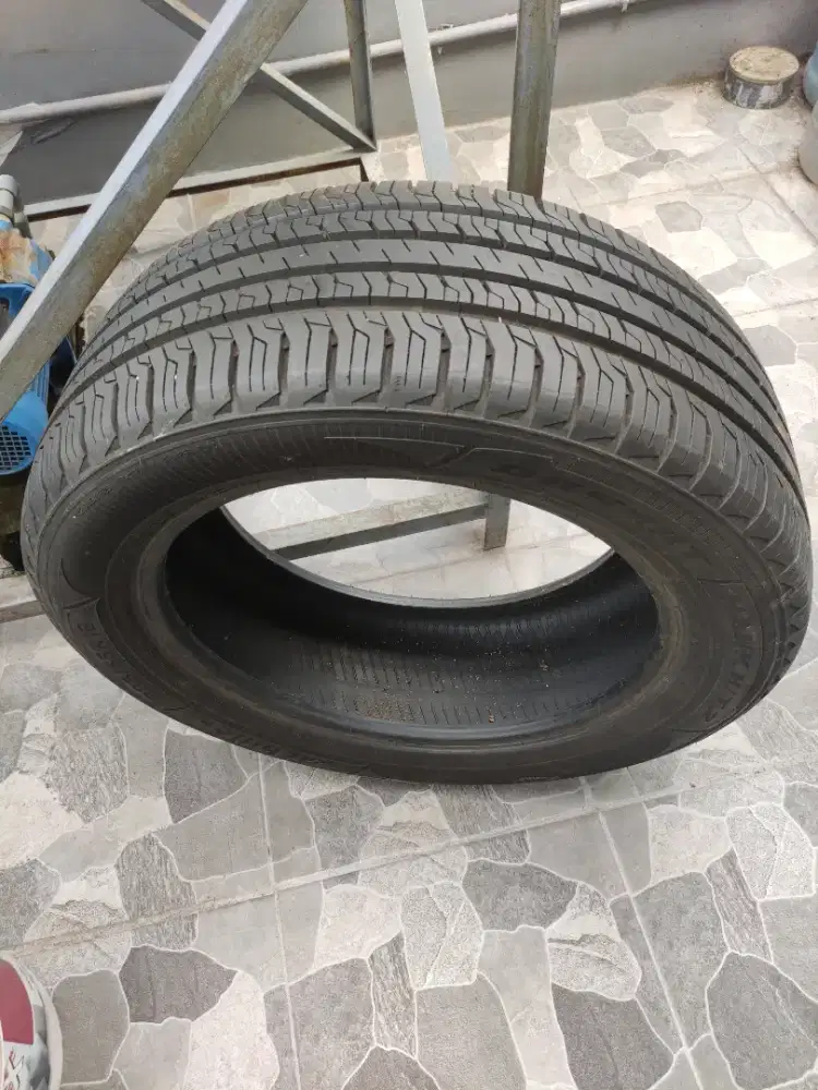 Ban Mobil Achilles 235 55 18