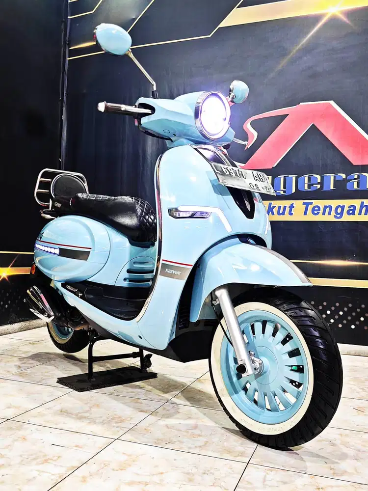 Keeway Shiny 150cc Th 2022 warna Blue mewah. Anugerah Motor Rungkut