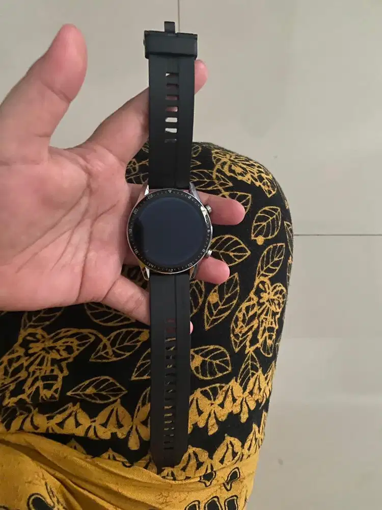 Huawei gt 2 hitam