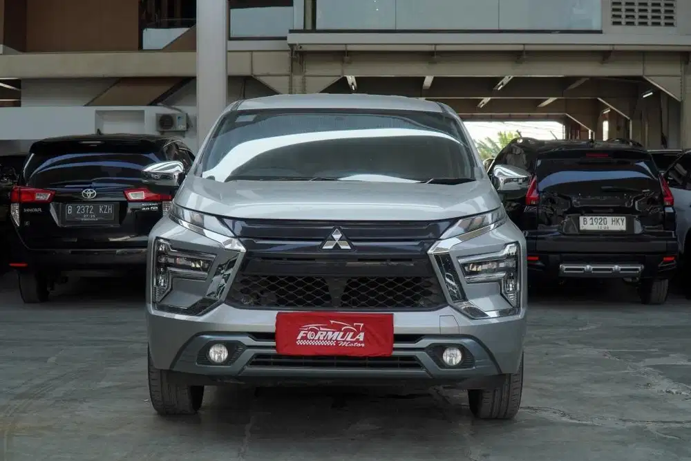 Mitsubishi Xpander Ultimate AT 2022 Grey