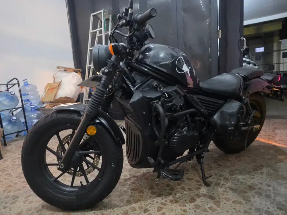 Honda rebel 500