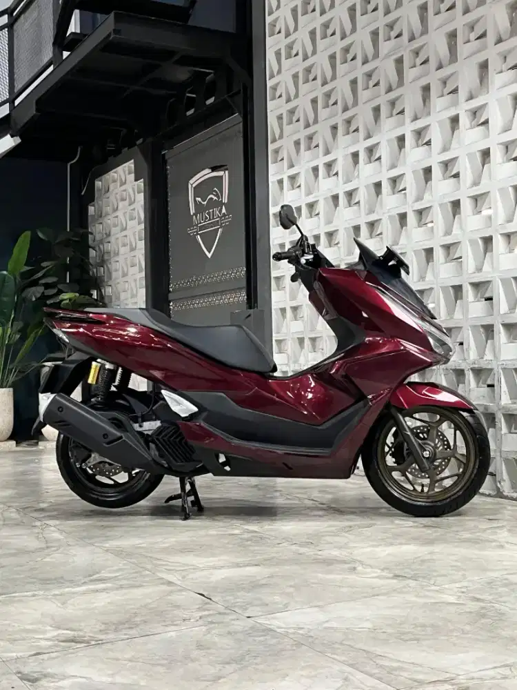 HONDA PCX 160 ROADSYNC 2025 - Chintia Mustika