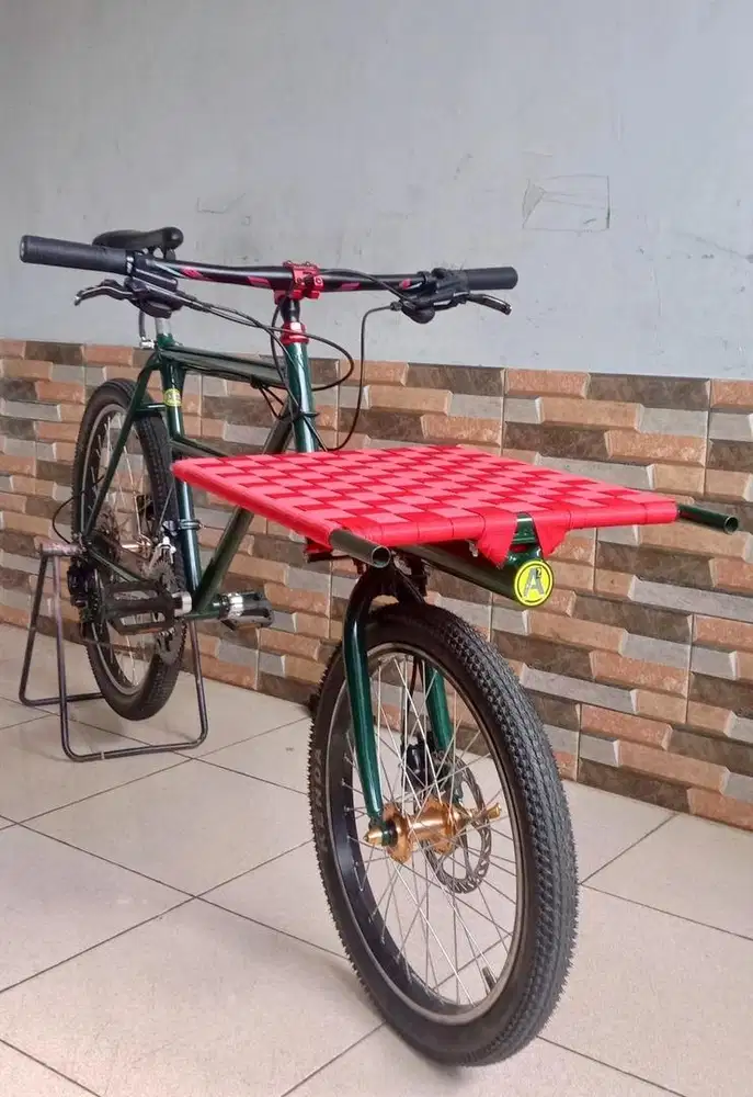 Cargo Bike Warna hijau High Deck