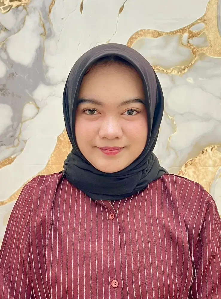 MENCARI PEKERJAAN BAGIAN ADMIN, WAITRESS