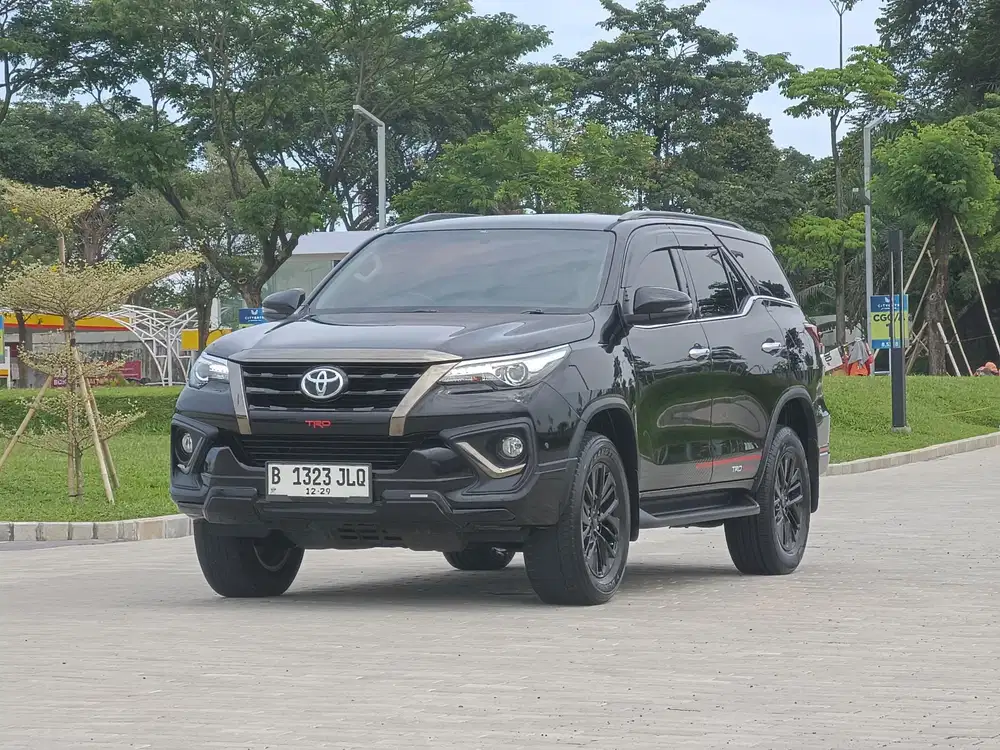 Fortuner VRZ TRD 2,4. 2020 Hitam