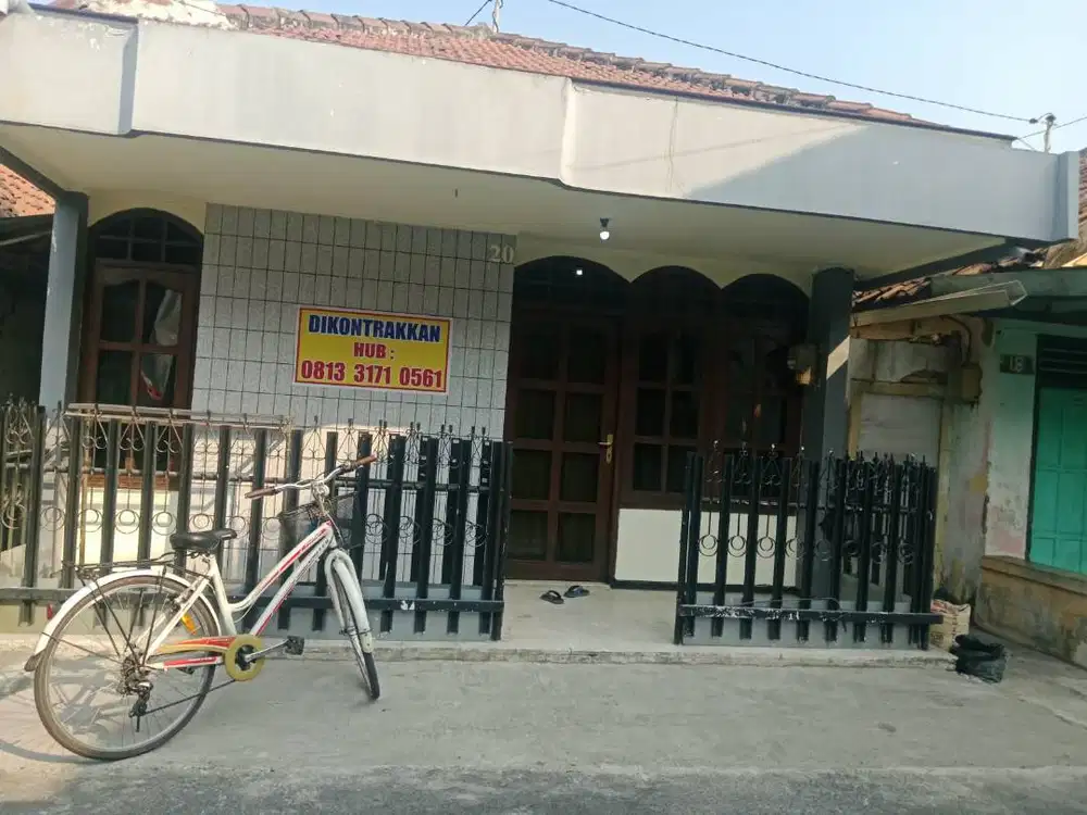 Disewakan/Dikontrakkan Rumah 2 Kamar yang Rapi di Jombang Kota