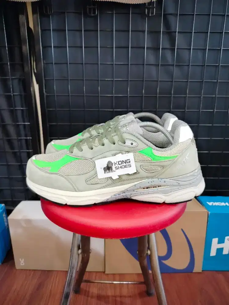 SEPATU NB 990 V3 PATTA OLIVE GREEN