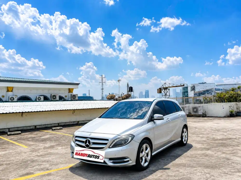 Mercedes Benz B200 AMG 2014 Automatic Silver Metalik
