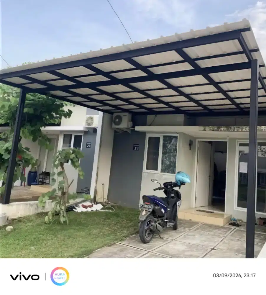 Kanopi baja ringan dan garasi
