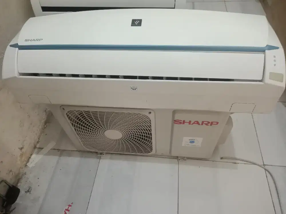 Jual ac sharp 1/2 R 32 lowat 350 kondisi 95% ori semua
