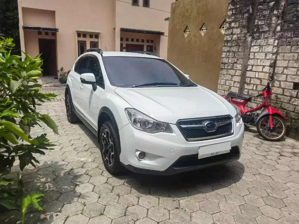 Subaru XV suv cymetrical awd 2013