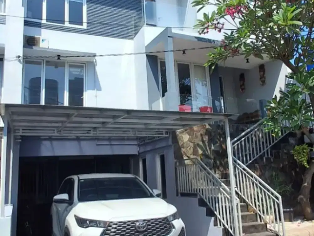 For Rent - Cozy Townhouse In Cilandak. Near Totol Road