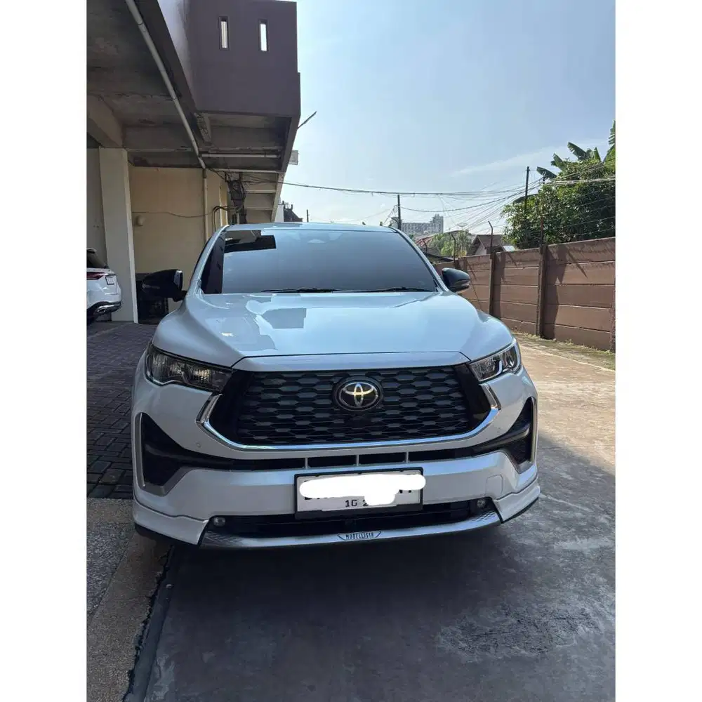 Toyota Kijang Innova 2.0 Zenix Q TSS Modellista HYBRID PUTIH 2023