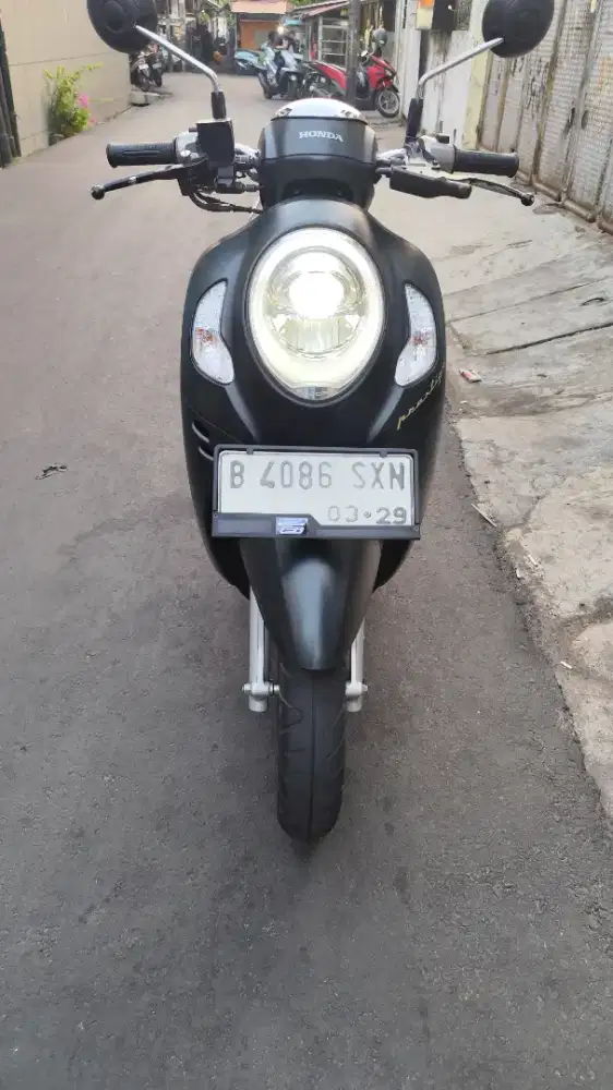 Honda scoopy Prestige 2024 b dki km low istimewa