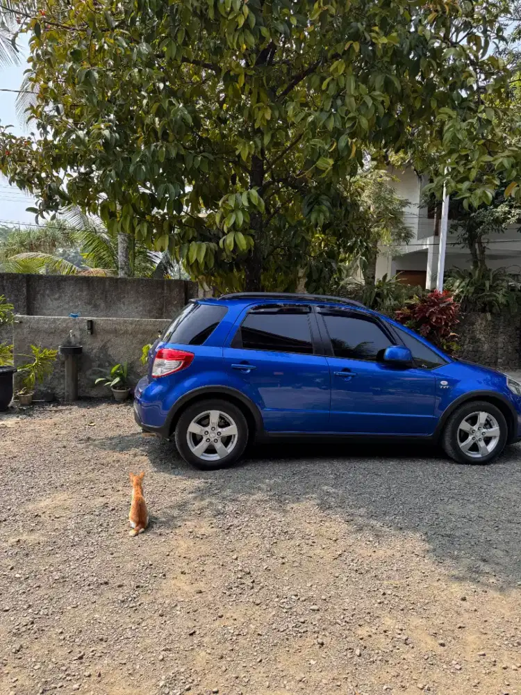 Suzuki SX4 X-Over AT Matic Istimewa Original