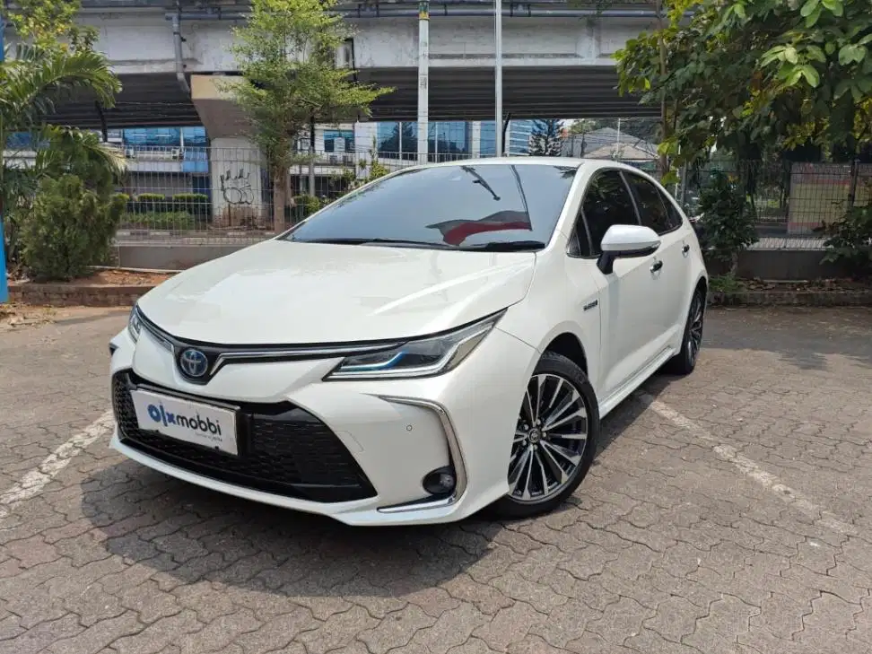 KM Rendah - Toyota Corolla Altis 1.8 Hybrid-AT 2023