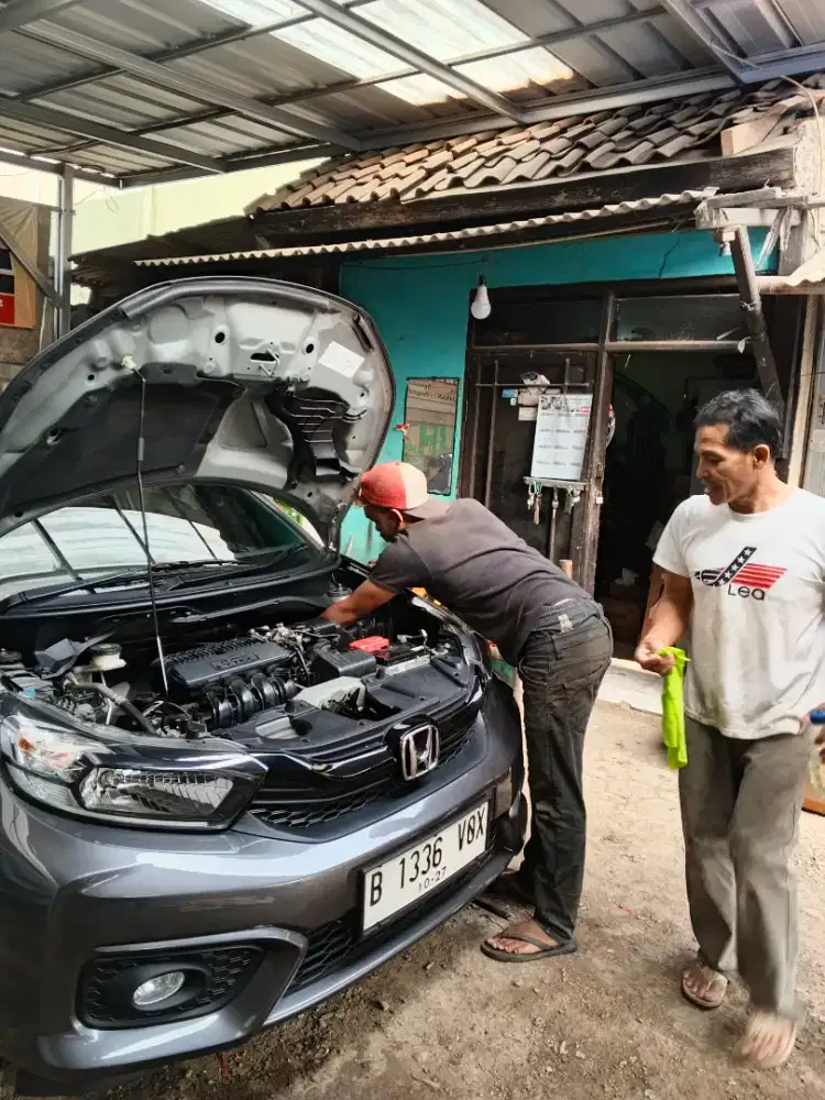Service AC mobil panggilan