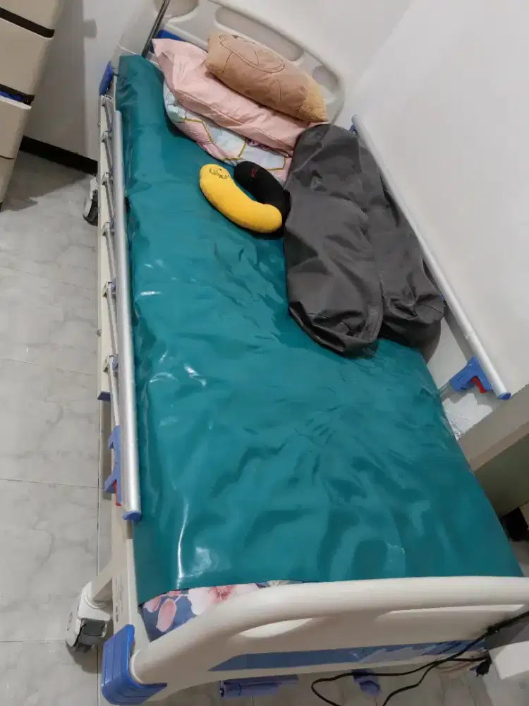 Kursi roda ,tmpt tdr medis