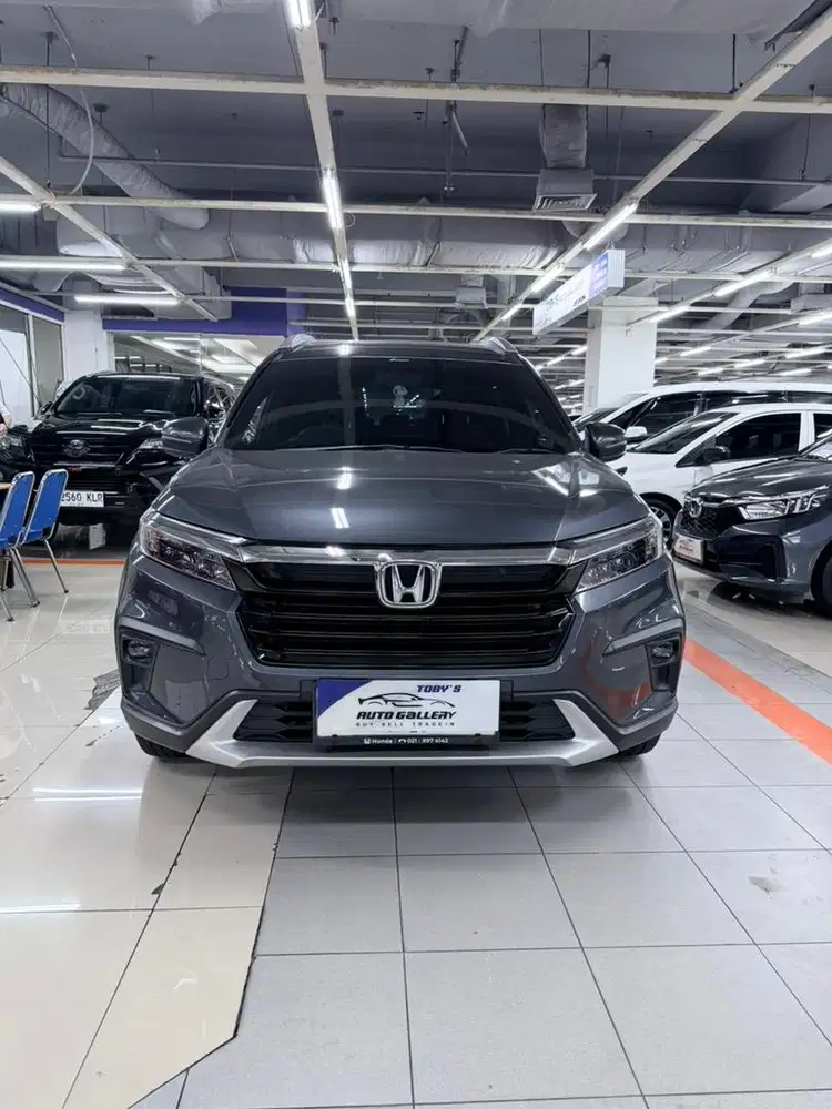 Honda Brv Prestige 2023 km 11rb asli