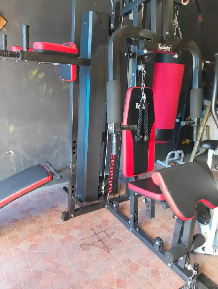 Home gym Total Fitnes 3 sisi + samsak.Alat olahraga