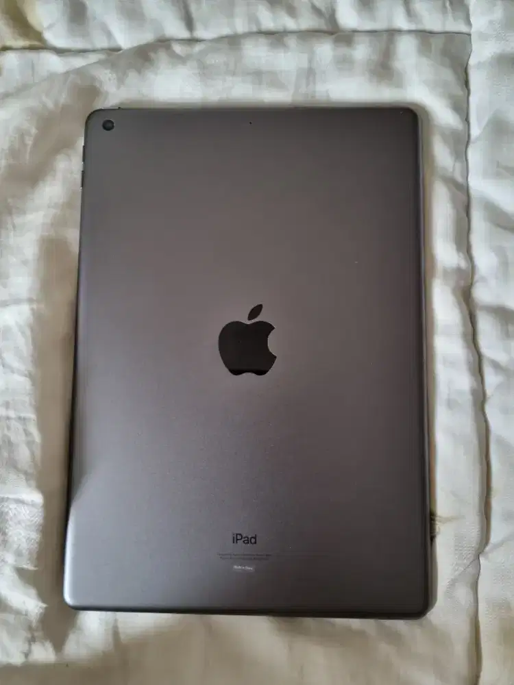 SELL Ipad Gen 9 (64gb/ wifi only).  IBOX