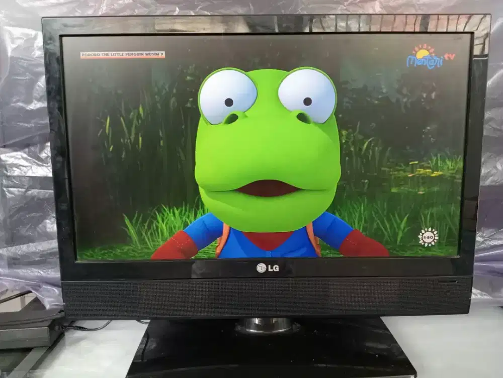 TV LED LG 22 inch