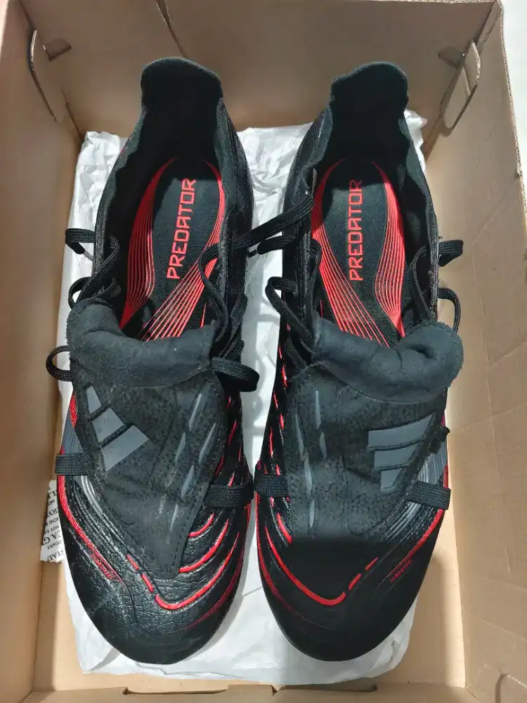 Predator 25 FT FG/MG Size 44 atau 28 cm.