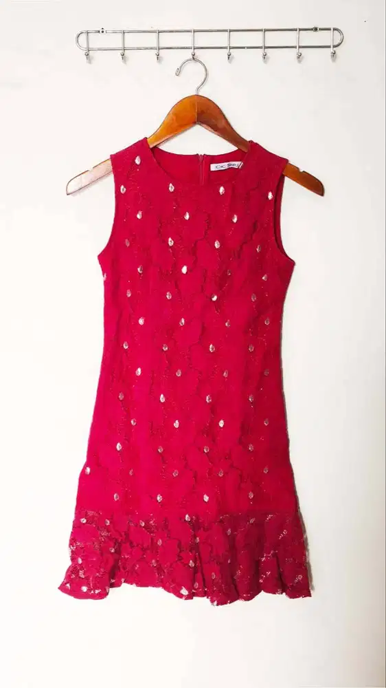 CHIC SIMPLE Dress Maroon (motif brukat spotty silver)