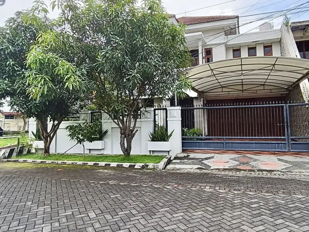 JUAL RUMAH KAWASAN TENANG SIAP HUNI JALAN LEBAR MANYAR KERTOADI